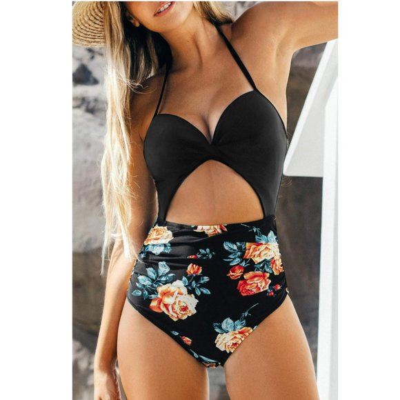 CUPSHE  One Piece Cut Out Twist Halter Top High Waisted Bottom Large NWT - Picture 1 of 10